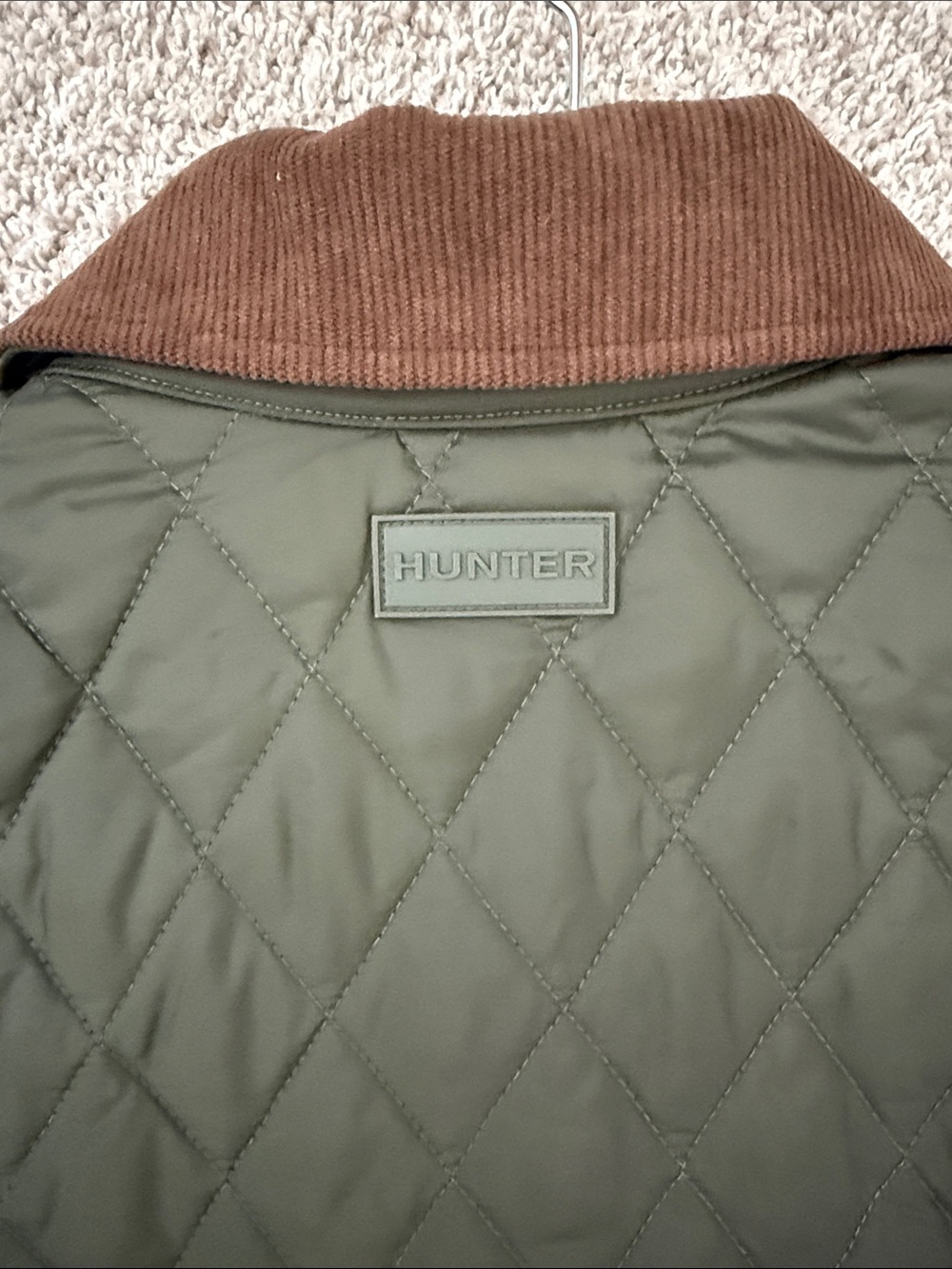 Hunter Quilted Olive Green Rachel jacket with Brown Corduroy Collar - Picture 7 of 10